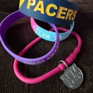 Colorful Silicone Wristbands with Cat Charm